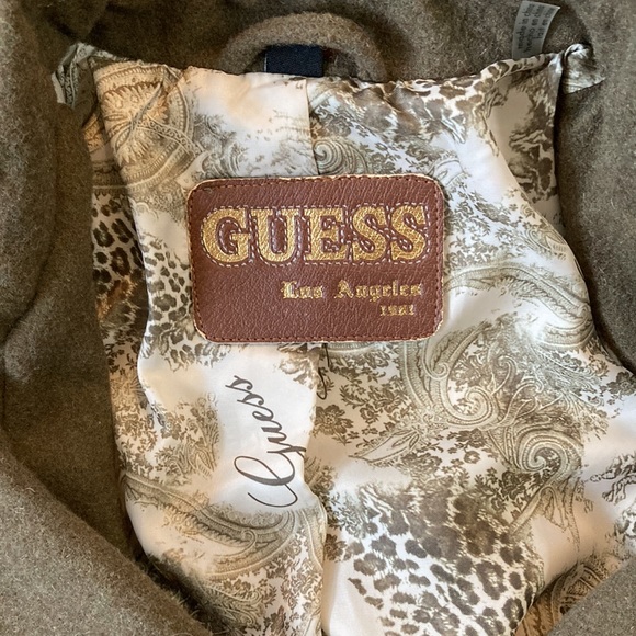 ❄️ Guess Hooded Coat ❄️ - Picture 2 of 7